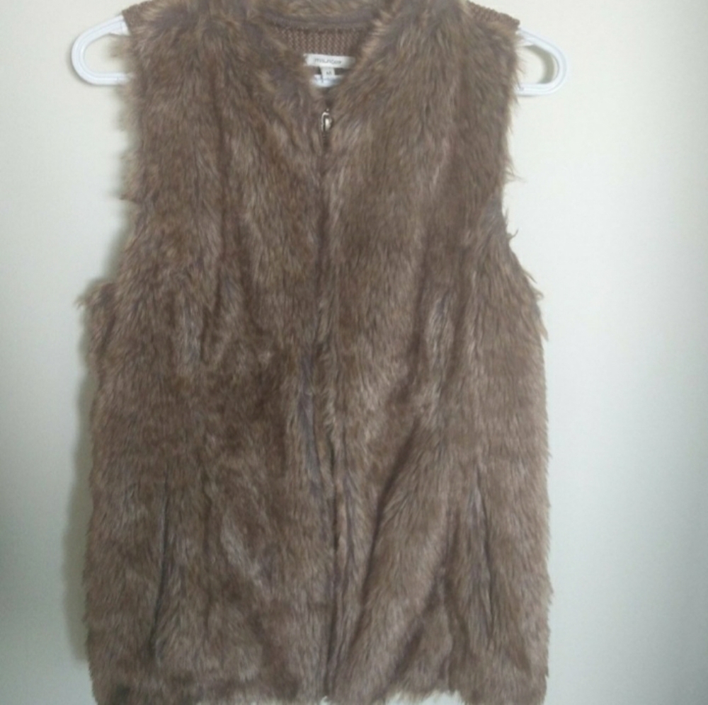 Maurices Brown Faux Fur Vest M